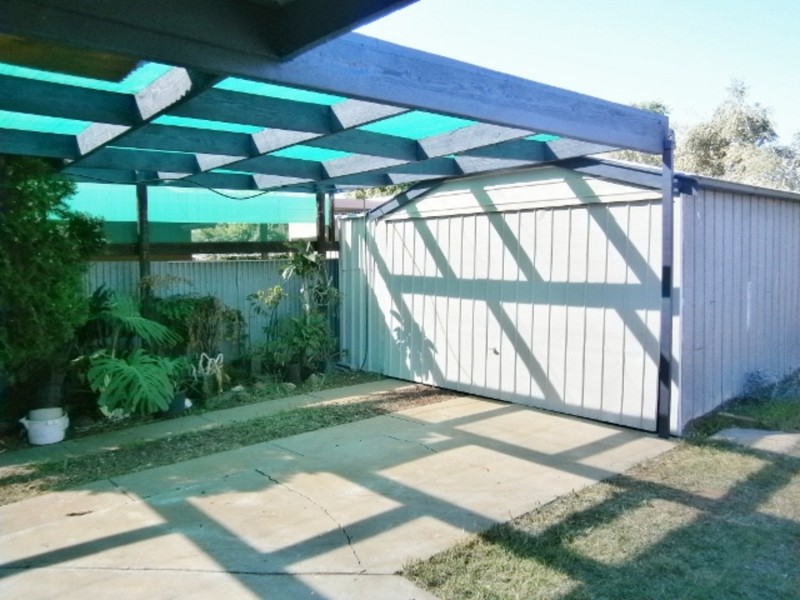 3 Holloway Grove, Swan Hill VIC 3585