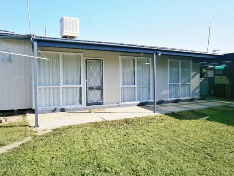 3 Holloway Grove, Swan Hill VIC 3585