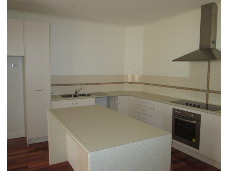 2/463 Campbell Street, Swan Hill VIC 3585