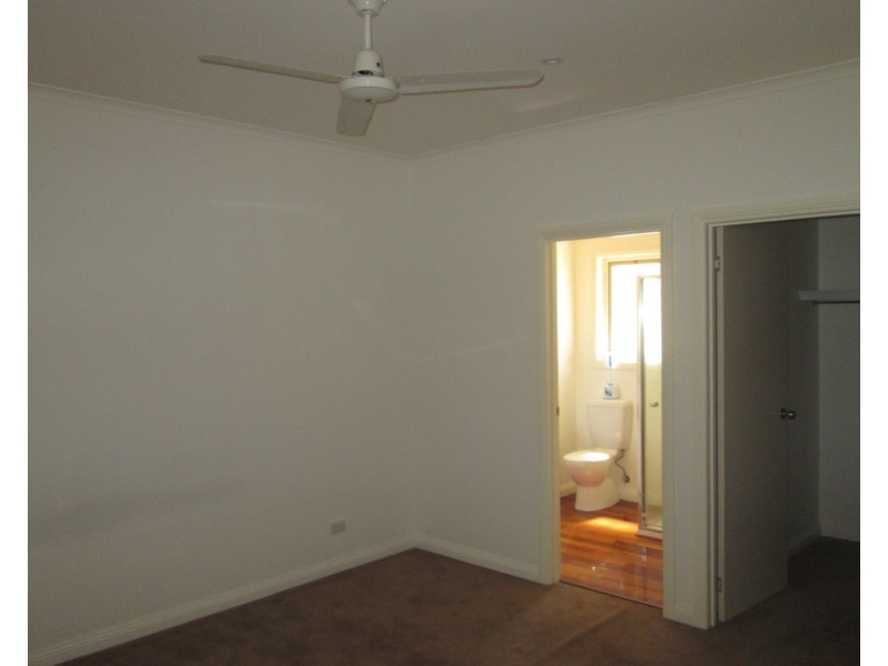 2/463 Campbell Street, Swan Hill VIC 3585