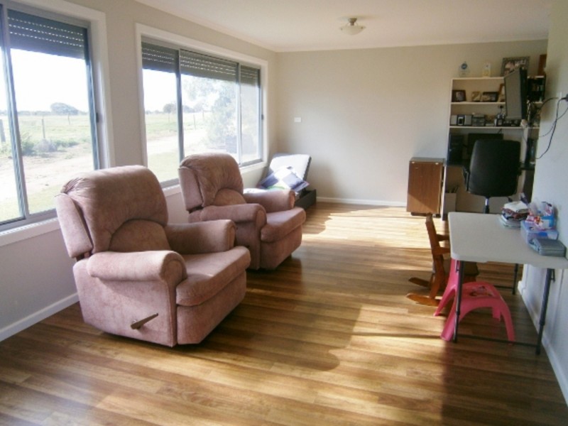 82 Hobson Road, Vinifera VIC 3591