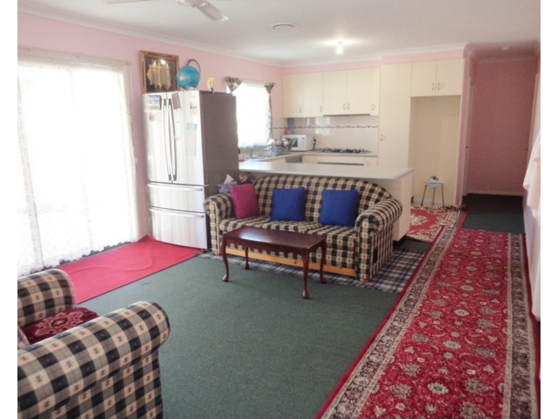 11 Boobialla Drive, Swan Hill VIC 3585