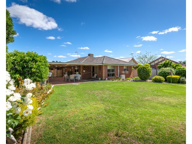 63 Poole Boulevard, Swan Hill VIC 3585