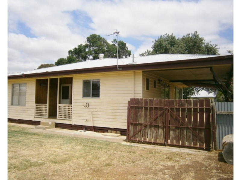 111 Thurla Street, Swan Hill VIC 3585