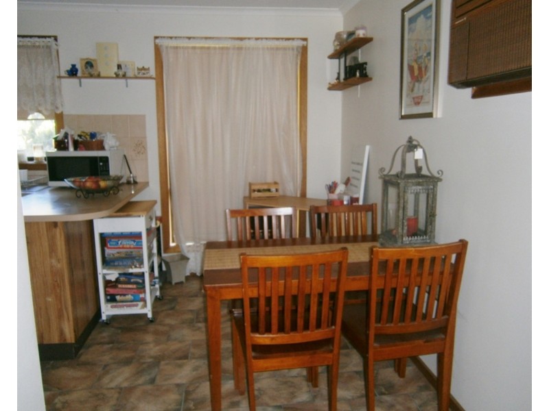 10 Jacaranda Crescent, Lake Boga VIC 3584