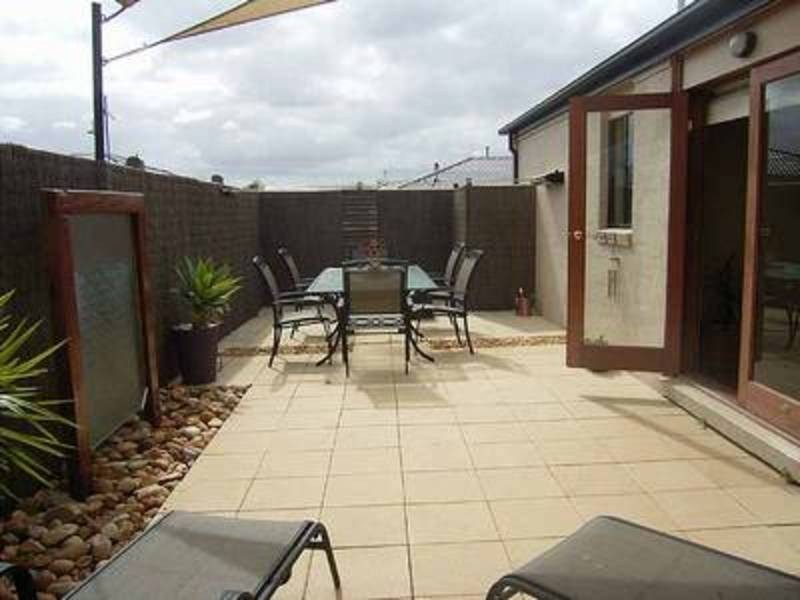 15 Church Avenue, Taylors Hill VIC 3037