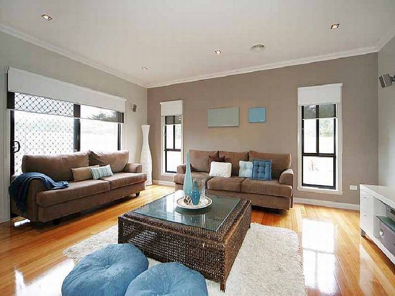 18 Hawthorn Grove, Taylors Hill VIC 3037
