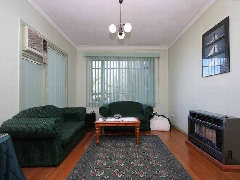 51 Errington Road, St Albans VIC 3021