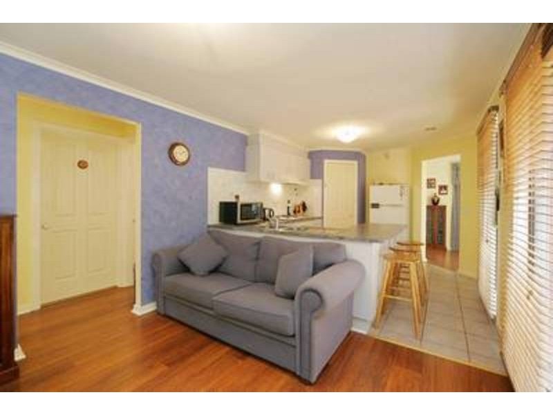 2 Hepburn Place, Sydenham VIC 3037