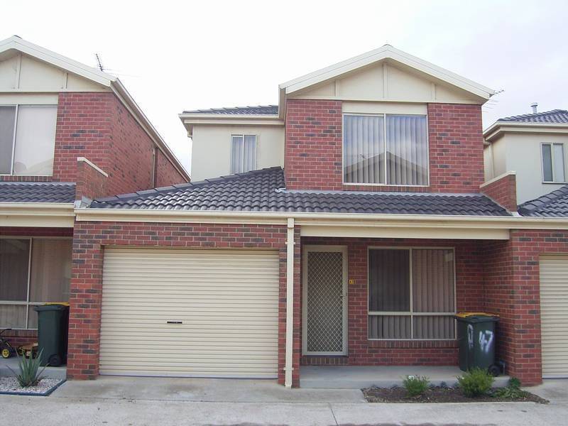 47 Village Avenue, Taylors Lakes VIC 3038