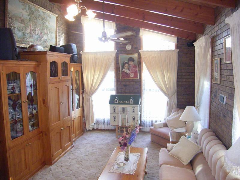 72 Odessa Avenue, Keilor Downs VIC 3038