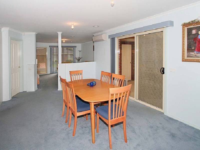 25 Milligan Parade, Sydenham VIC 3037