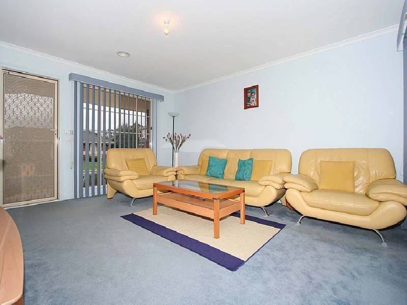 25 Milligan Parade, Sydenham VIC 3037