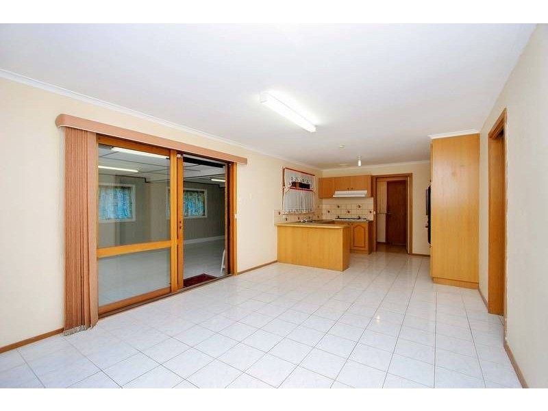 3 Lionheart Avenue, Taylors Lakes VIC 3038