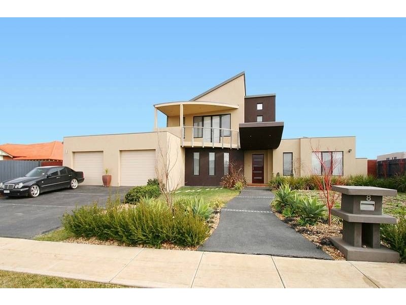 8 Stillia Court, Hillside VIC 3037