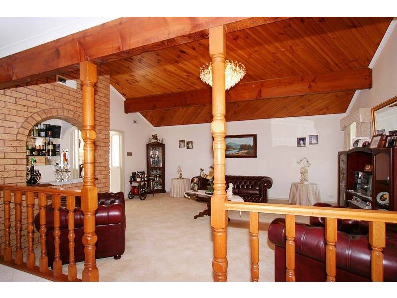3 Burrowye Crescent, Taylors Lakes VIC 3038