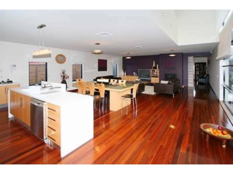 8 Stillia Court, Hillside VIC 3037