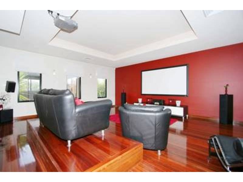8 Stillia Court, Hillside VIC 3037