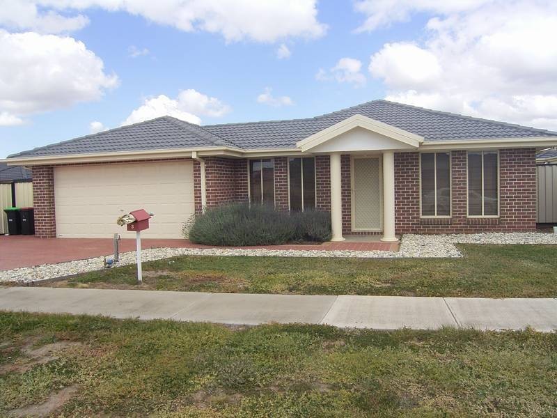 3 Loddon Drive, Taylors Hill VIC 3037