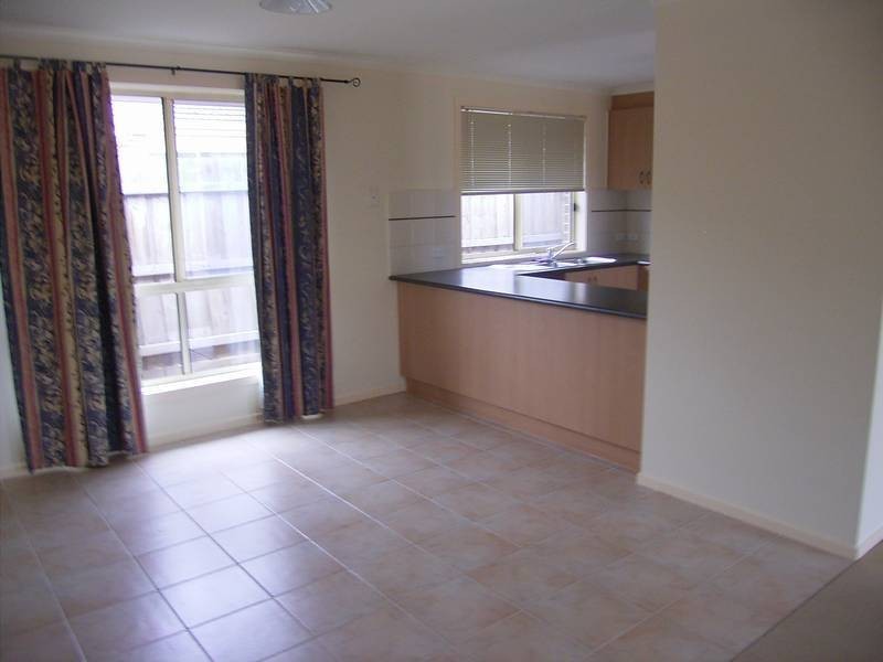 3 Loddon Drive, Taylors Hill VIC 3037