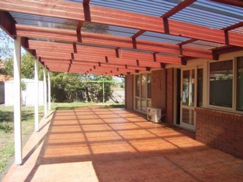 57 Saronvale Crescent, Hillside VIC 3037