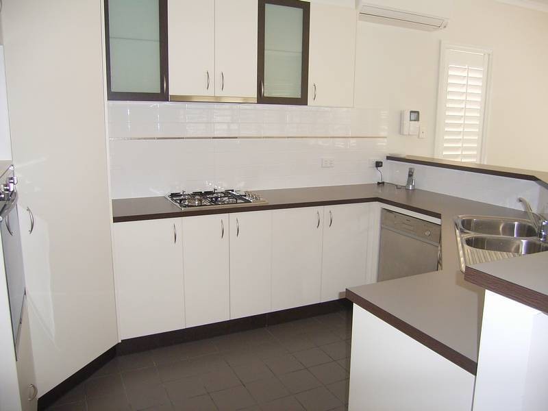 42 Jade Way, Hillside VIC 3037