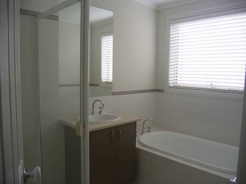 42 Jade Way, Hillside VIC 3037