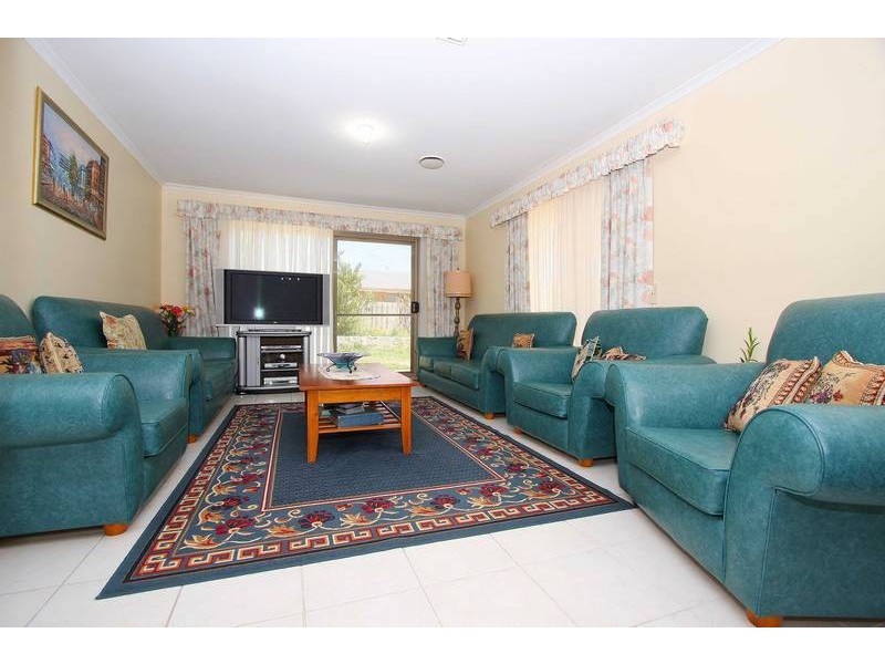 1 Dundee Way, Sydenham VIC 3037