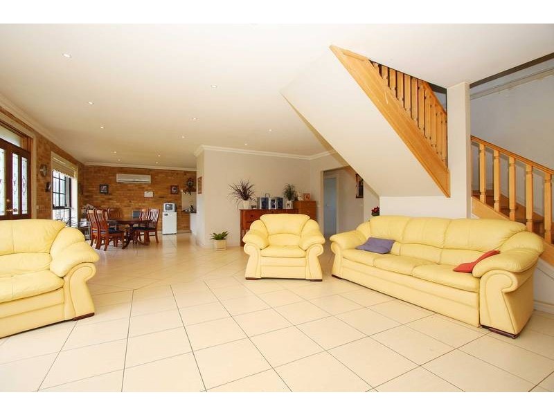 29 Sovereign Way, Hillside VIC 3037