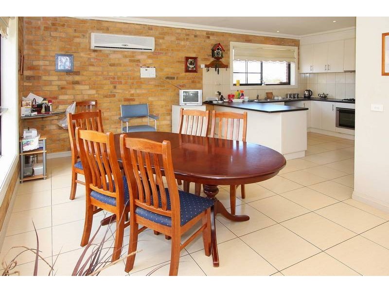 29 Sovereign Way, Hillside VIC 3037