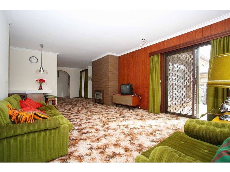 56 Lachlan Road, Sunshine West VIC 3020