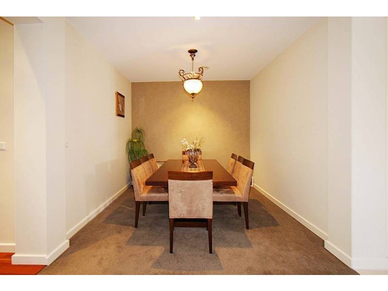 15 Chifley Circuit, Burnside VIC 3023