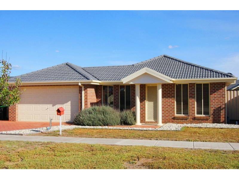 3 Loddon Drive, Taylors Hill VIC 3037