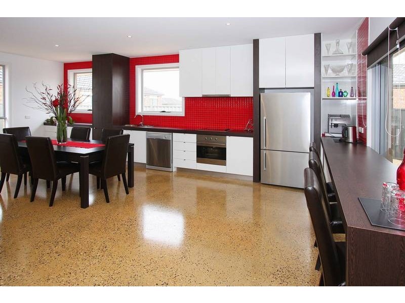 19 Counihan Avenue, Caroline Springs VIC 3023