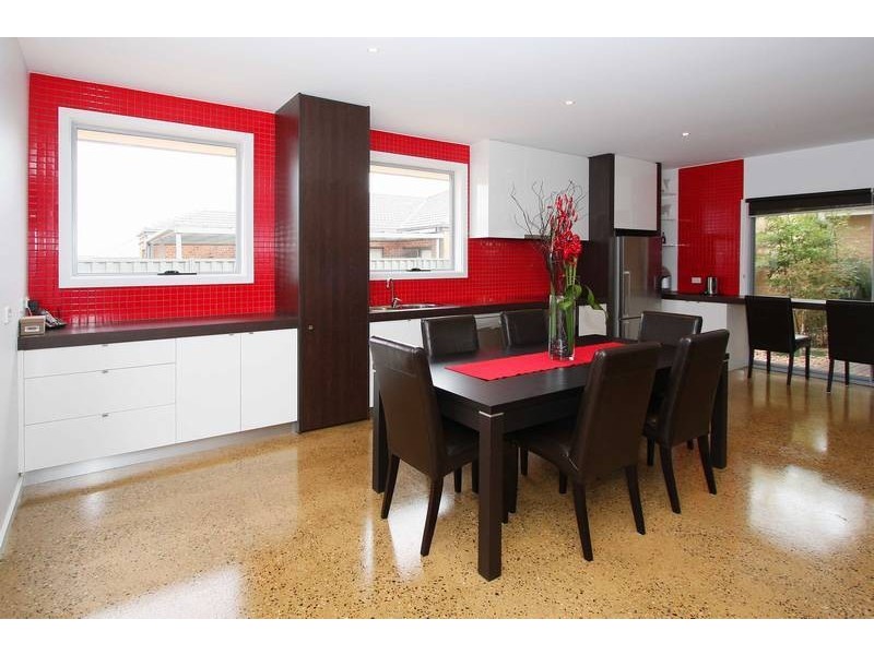 19 Counihan Avenue, Caroline Springs VIC 3023