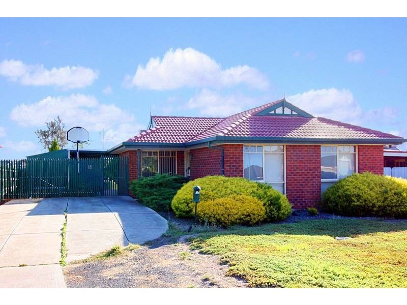 13 Chircop Close, Sydenham VIC 3037
