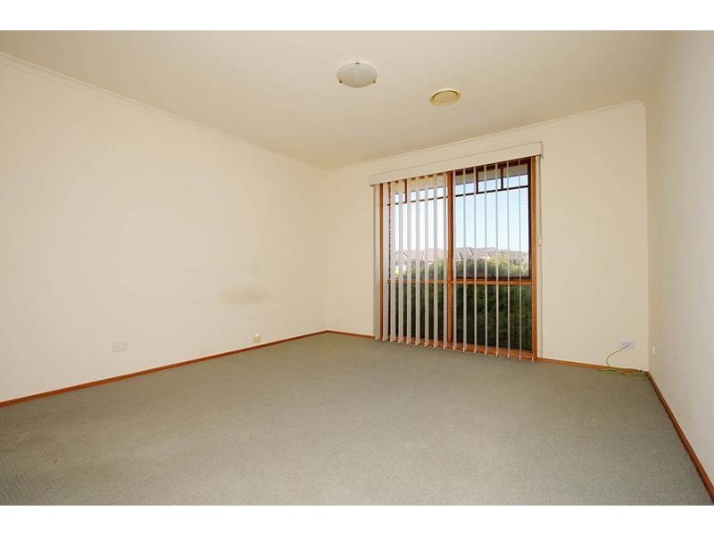 13 Chircop Close, Sydenham VIC 3037