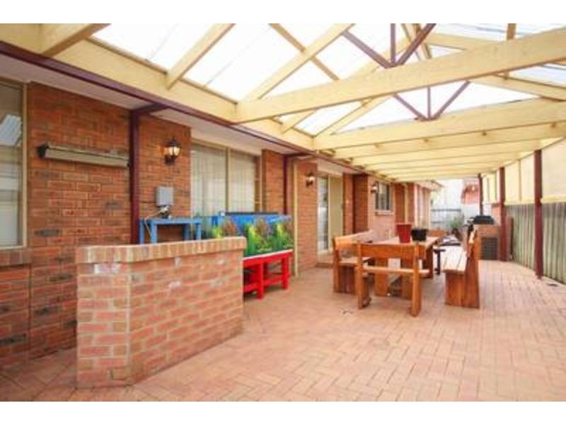 26 Parrakeet Court, Taylors Lakes VIC 3038