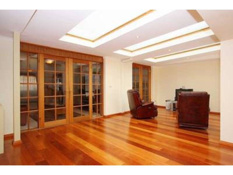 26 Parrakeet Court, Taylors Lakes VIC 3038