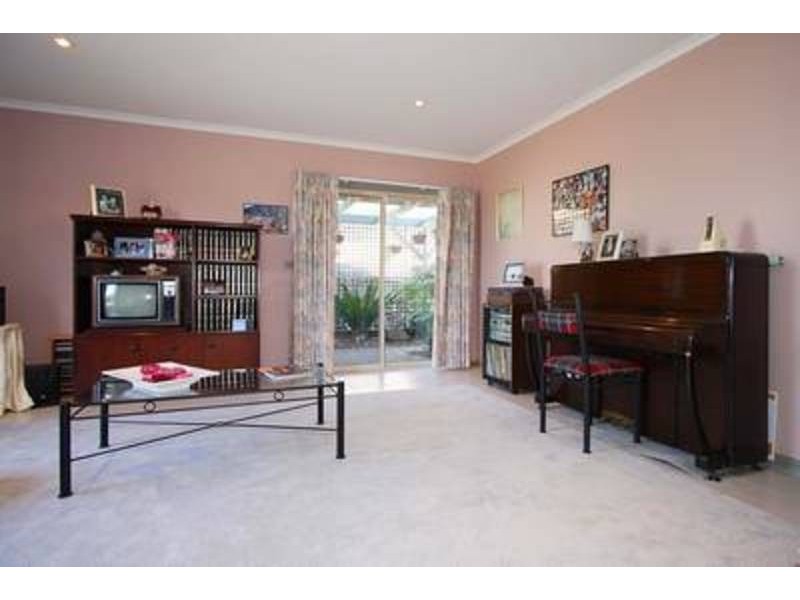 63-65 Pecks Road, Sydenham VIC 3037