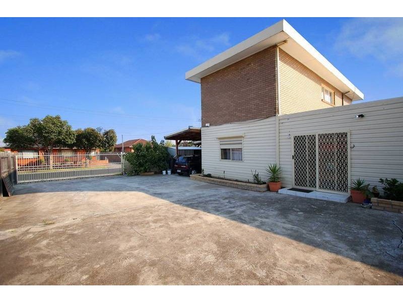 26 Stradbroke Drive, St Albans VIC 3021