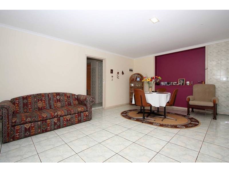 26 Stradbroke Drive, St Albans VIC 3021