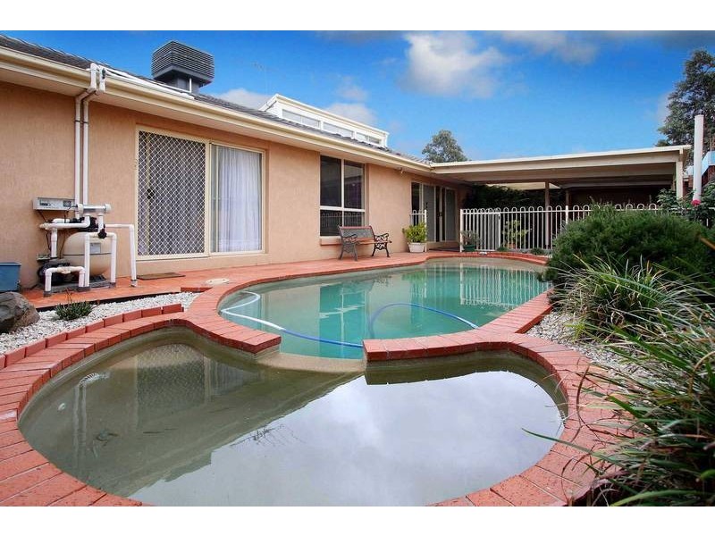 14 Wolviston Avenue, Hillside VIC 3037