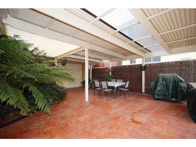 14 Wolviston Avenue, Hillside VIC 3037