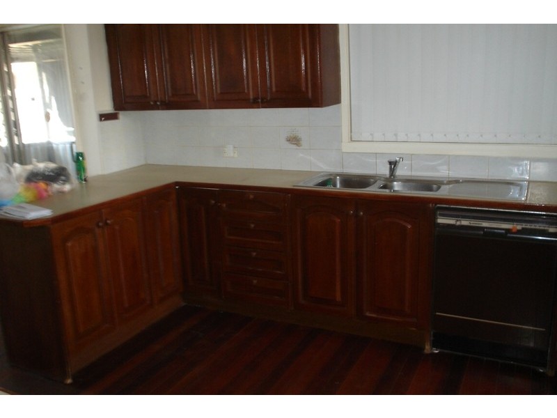 13 Seville Court, Kings Park VIC 3021