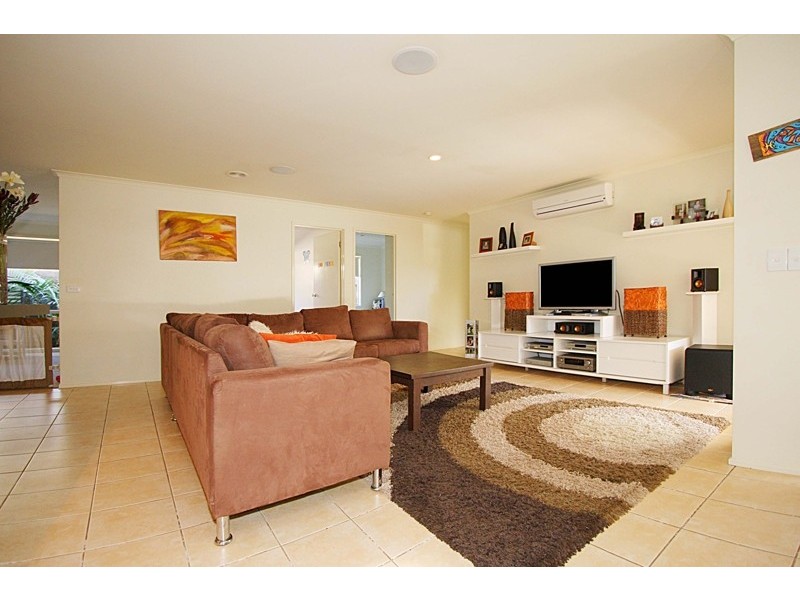 35 Nicholson Terrace, Taylors Hill VIC 3037