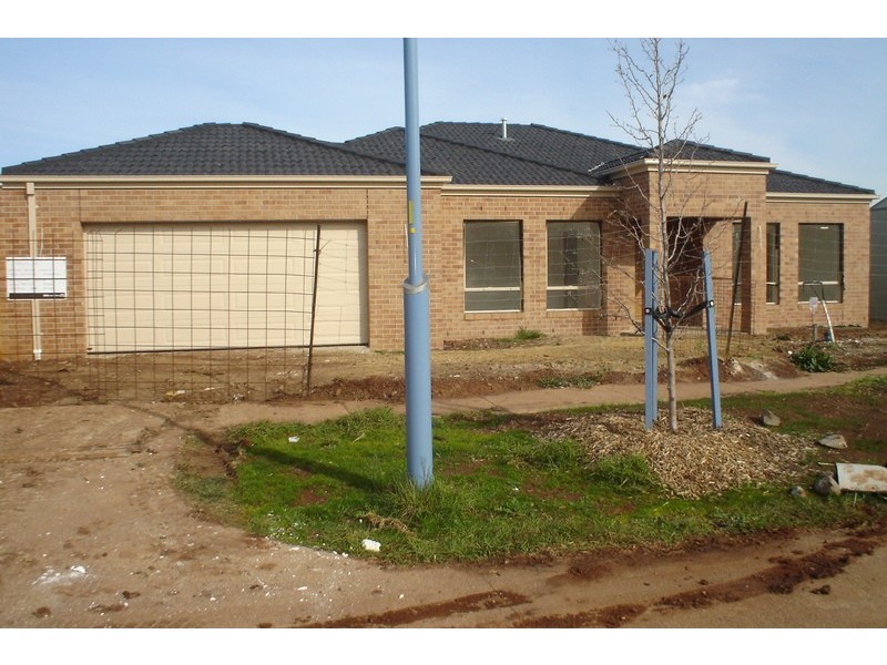 48 George Street, Taylors Hill VIC 3037