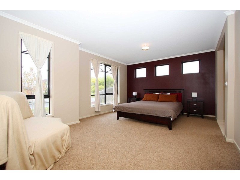 59 Wolviston Avenue, Hillside VIC 3037