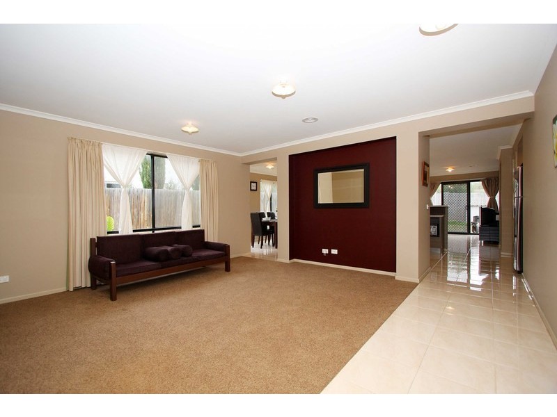 59 Wolviston Avenue, Hillside VIC 3037