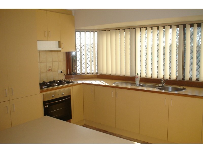 154 Robinsons Road, Deer Park VIC 3023